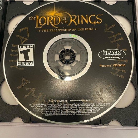 Lord of the Rings: The Fellowship of the Ring (PC CD-ROM 2002) Two disc Set - Picture 3 of 4